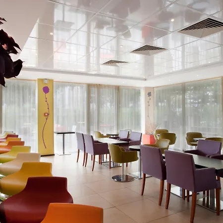 Express Paris-canal De La By Ihg Hotel Paris