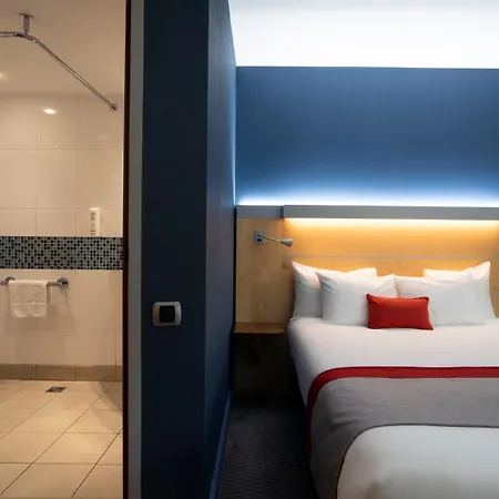 Express Paris-canal De La By Ihg Hotel Paris