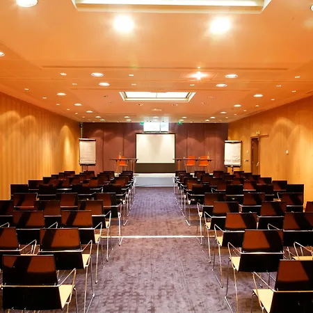 Express Paris-canal De La By Ihg Hotel 3*