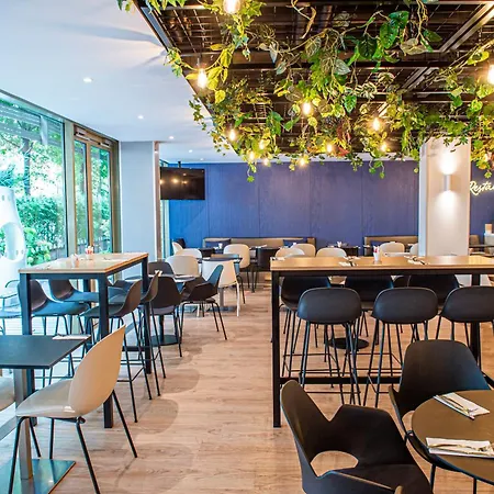 هوليداي إن إكسبرس - كنال دو لا فيليت باريس