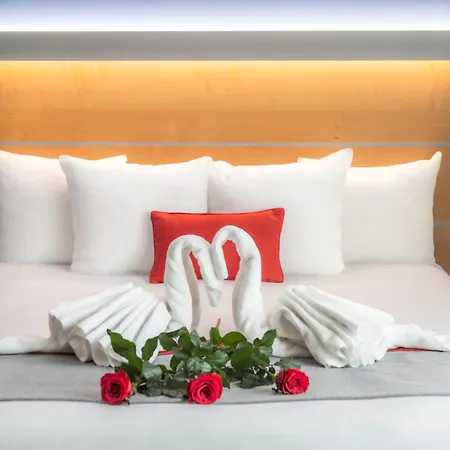 Express Paris-canal De La By Ihg 3*