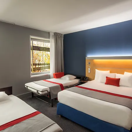 Express Paris-canal De La By Ihg Hotel