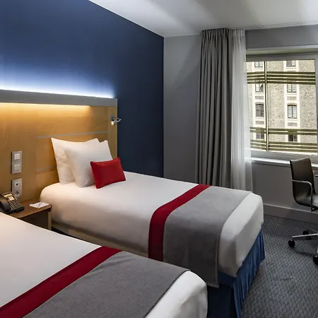 Hotel Express Paris-canal De La By Ihg