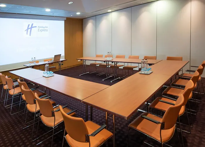 Express Paris-canal De La By Ihg 3* Paris