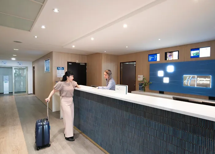 Express Paris-canal De La By Ihg 3* Paris