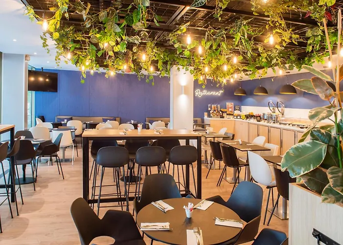 Hotel Express Paris-canal De La By Ihg Paris