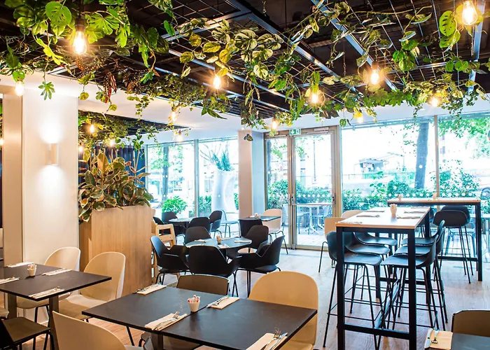 Hotel Express Paris-canal De La By Ihg Paris