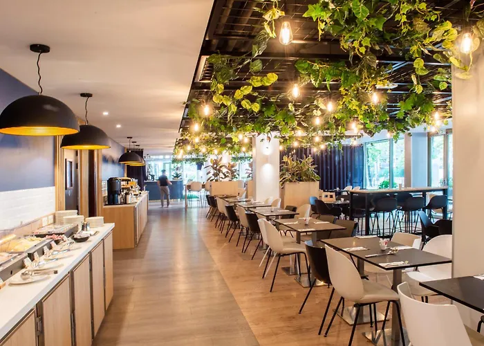 Express Paris-canal De La By Ihg 3* Paris