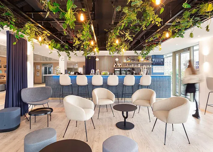 Hotel Express Paris-canal De La By Ihg 3*