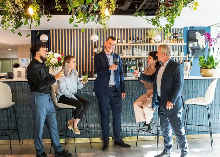 Hotel Express Paris-canal De La By Ihg