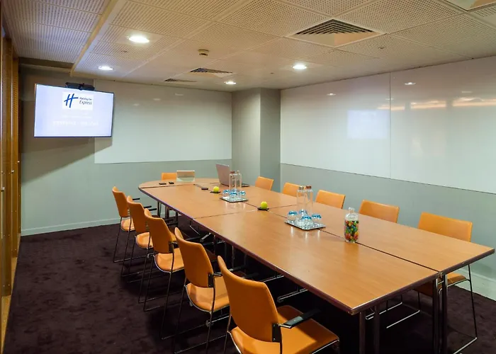 Express Paris-canal De La By Ihg 3* Paris