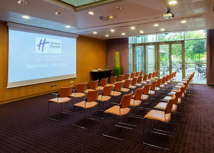 Express Paris-canal De La By Ihg Hotel
