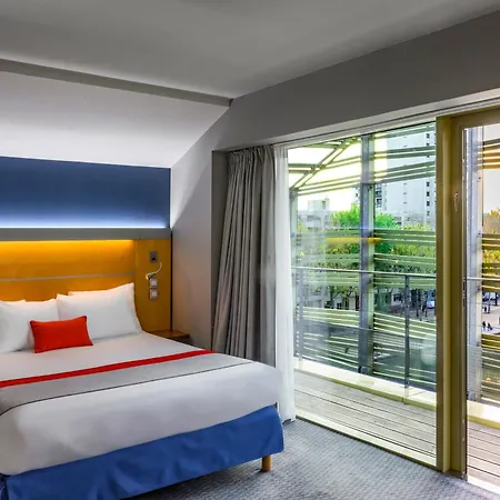 Express Paris-canal De La By Ihg Παρίσι