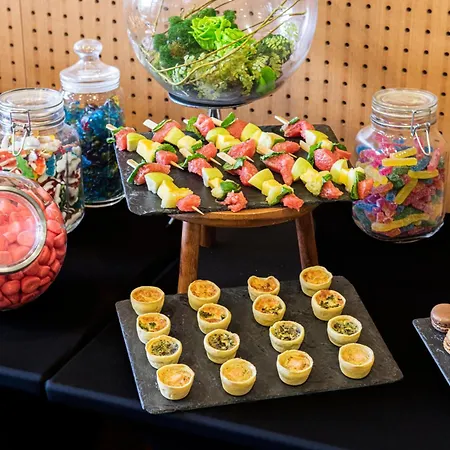 Express Paris-canal De La By Ihg Παρίσι